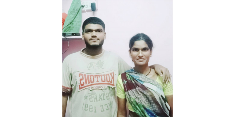 A photo of graduate Arvind Gautam Jagtap with his mother